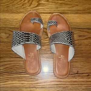 Stylish Snake Print Sandals